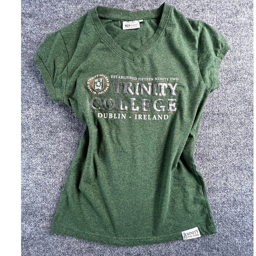 Trinity College Dublin Ireland Women’s XL Green V Neck Sequin Graphic T-Shirt